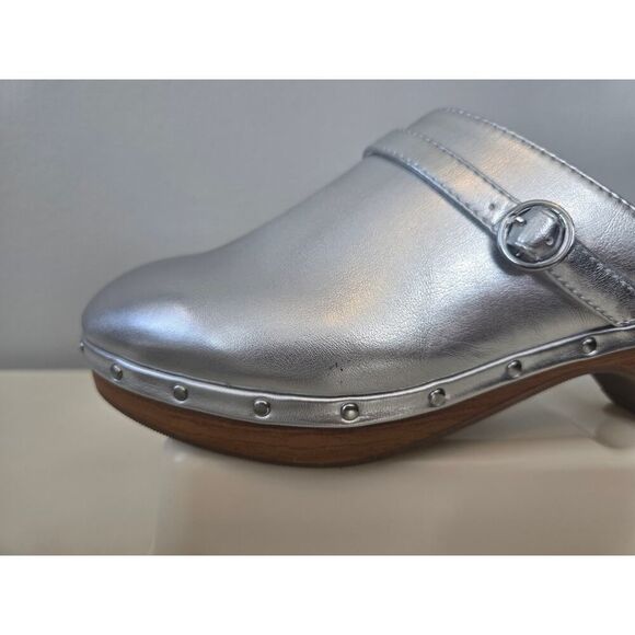 Gap Silver Metallic Faux Leather Clogs Women’s 8 Wood Heel Mules Retro Y2K - Picture 10 of 11